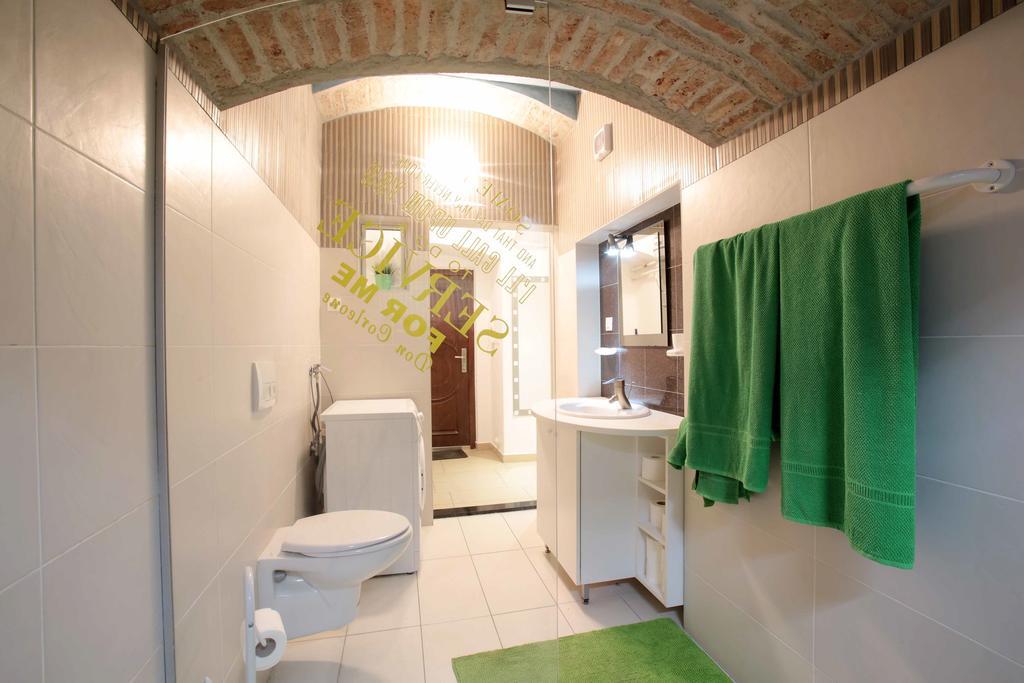 Carla Studio Apartment Zagreb Bilik gambar