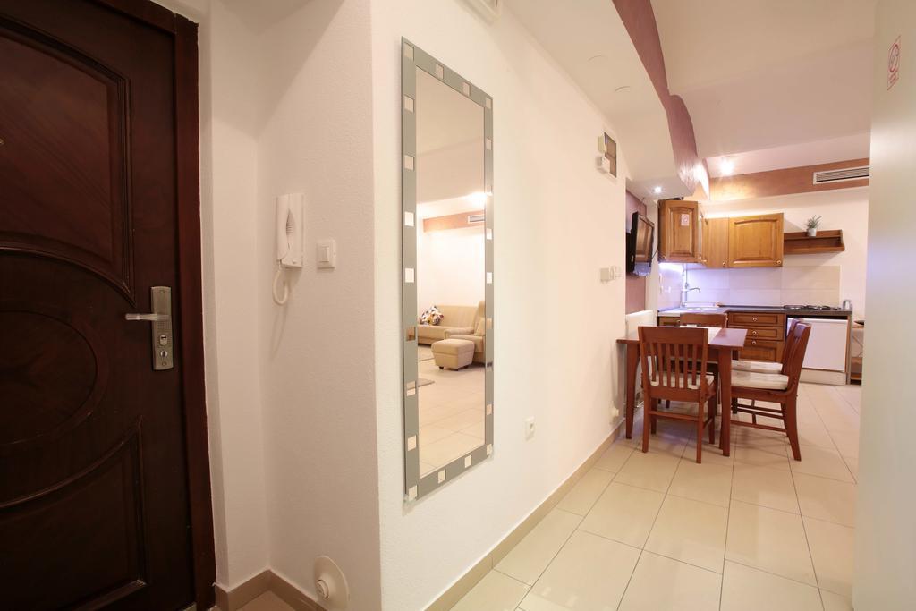 Carla Studio Apartment Zagreb Bilik gambar